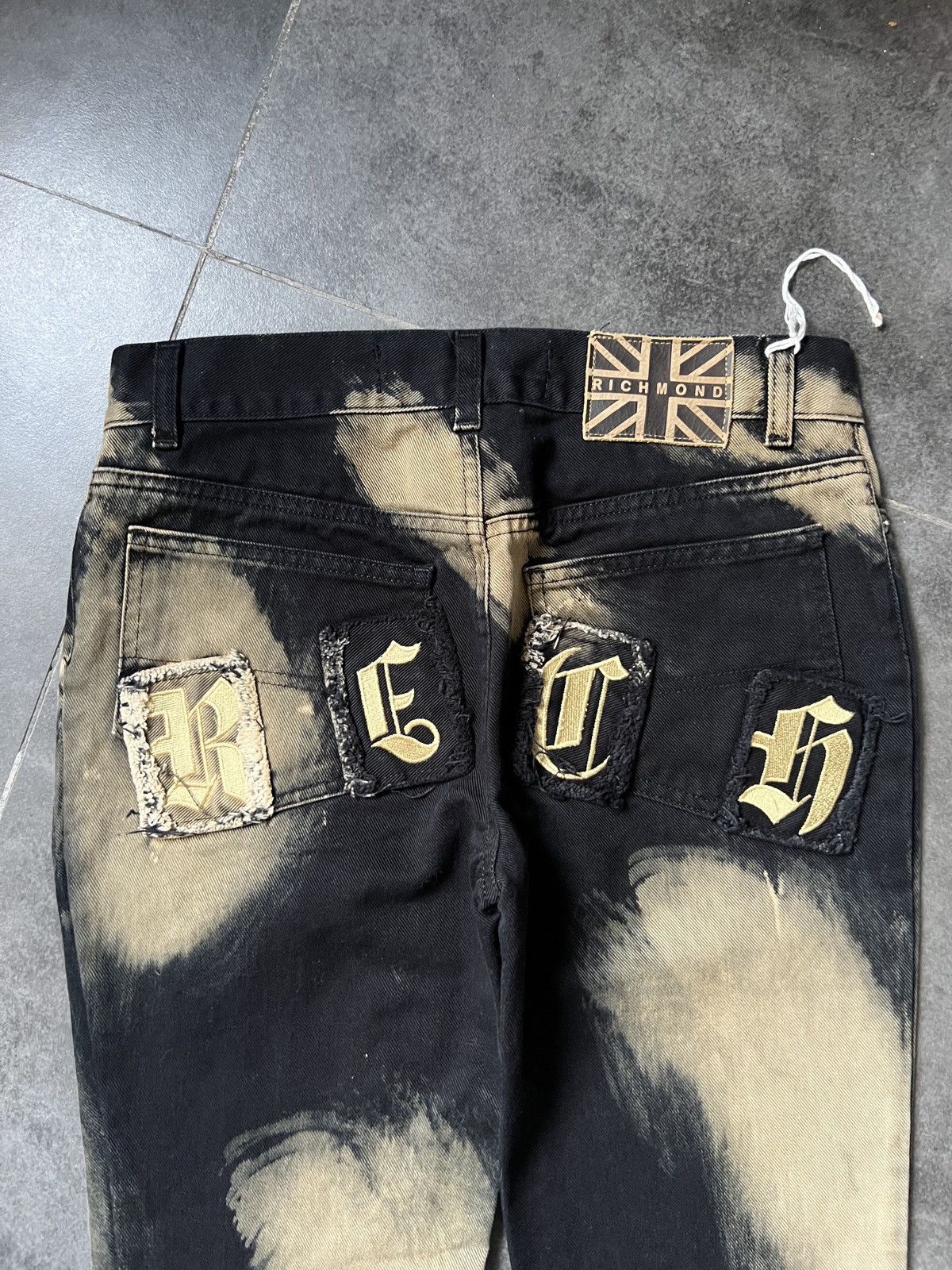 Designer × John Richmond × Vintage Vintage John Richmond “RICH” Tye dye jeans Size 26" / US 2 / IT 38 - 8 Thumbnail