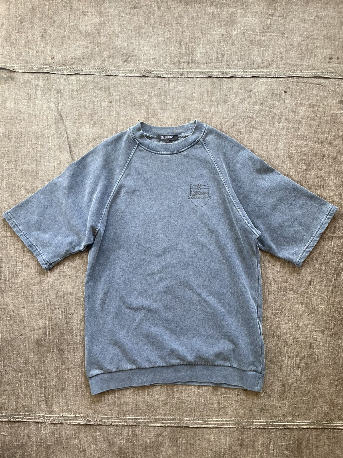 Raf Simons AW04 waves short sleeve crewneck Size US M / EU 48-50 / 2 - 1 Thumbnail