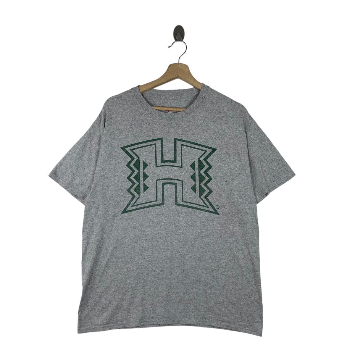 Vintage UNIVERSITY OF HAWAII WARRIORS Collegiate Tee Shirt