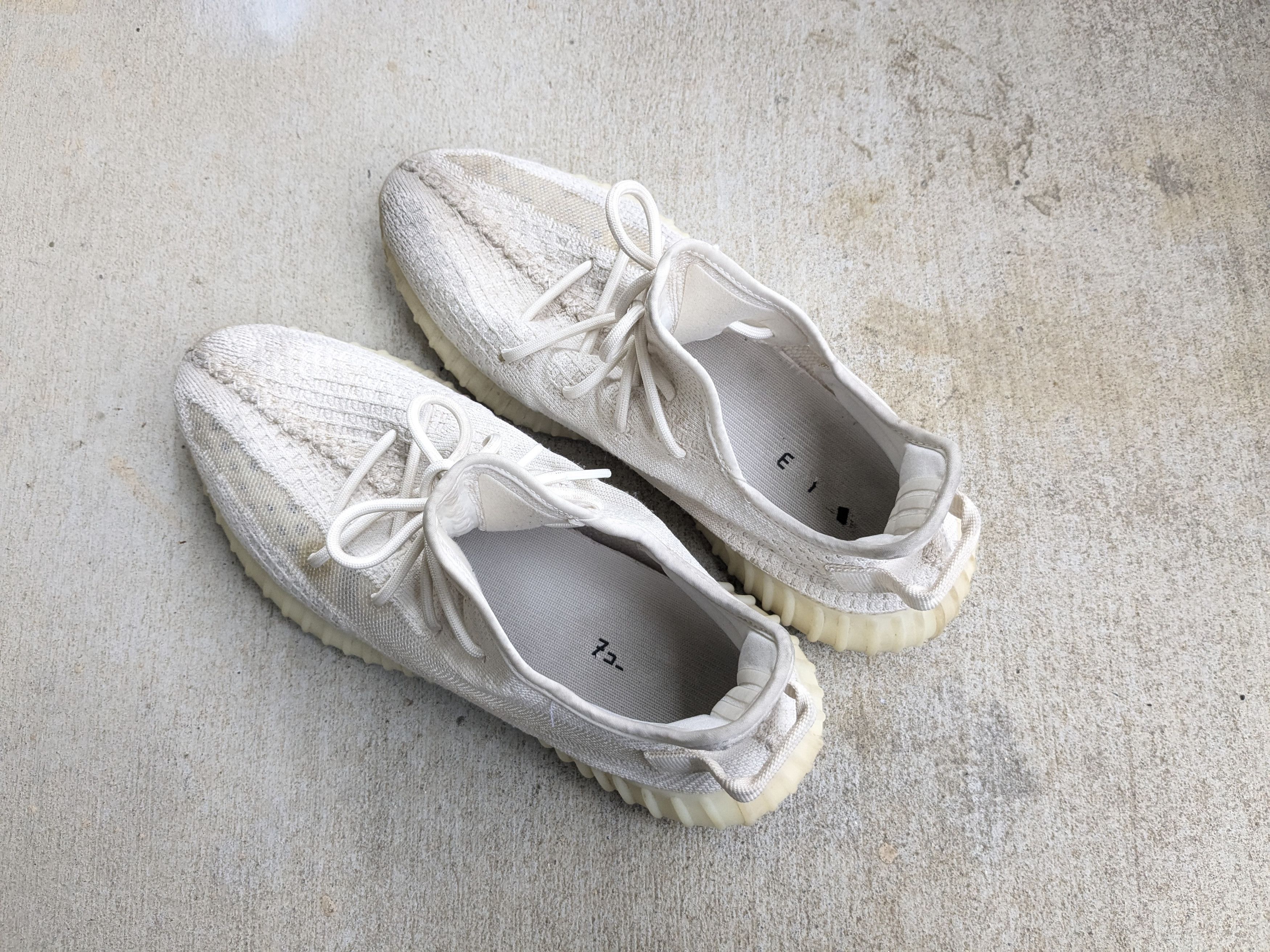 Adidas × Kanye West Adidas Yeezy Boost 350 V2 Bone HQ6316 Kanye West Size US 11.5 / EU 44-45 - 13 Thumbnail