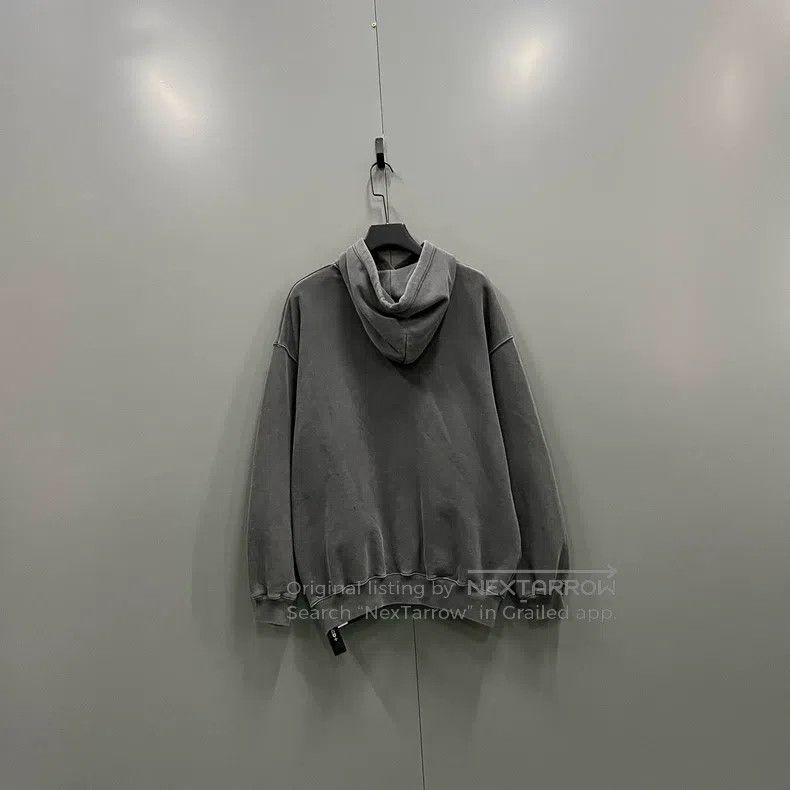 Balenciaga Balenciaga Distressed Poster Pattern Hoodie Size US S / EU 44-46 / 1 - 2 Thumbnail