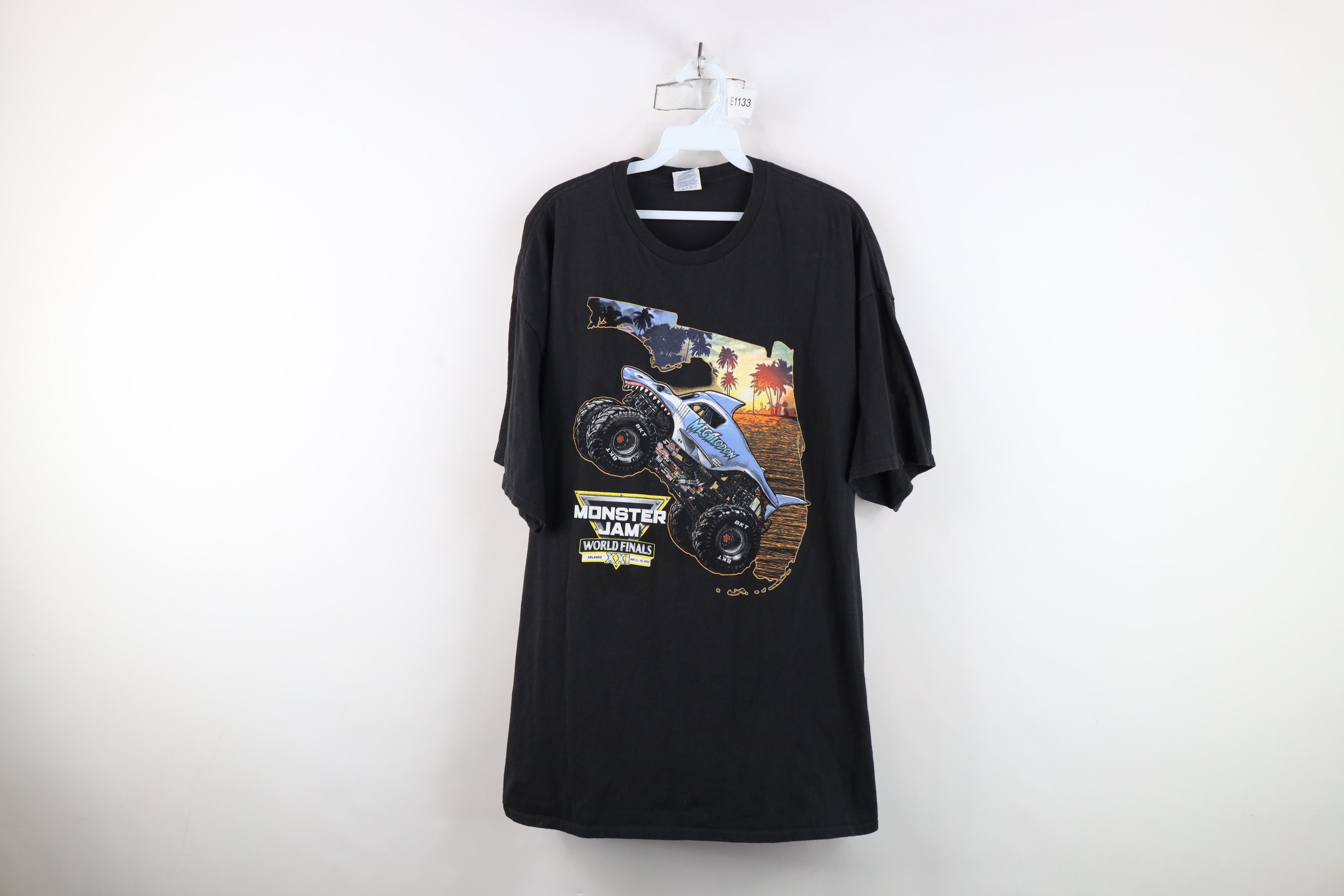 Vintage Y2K Monster Jam World Finals Megalodon Monster Truck T-Shirt Size US XXL / EU 58 / 5 - 1 Thumbnail
