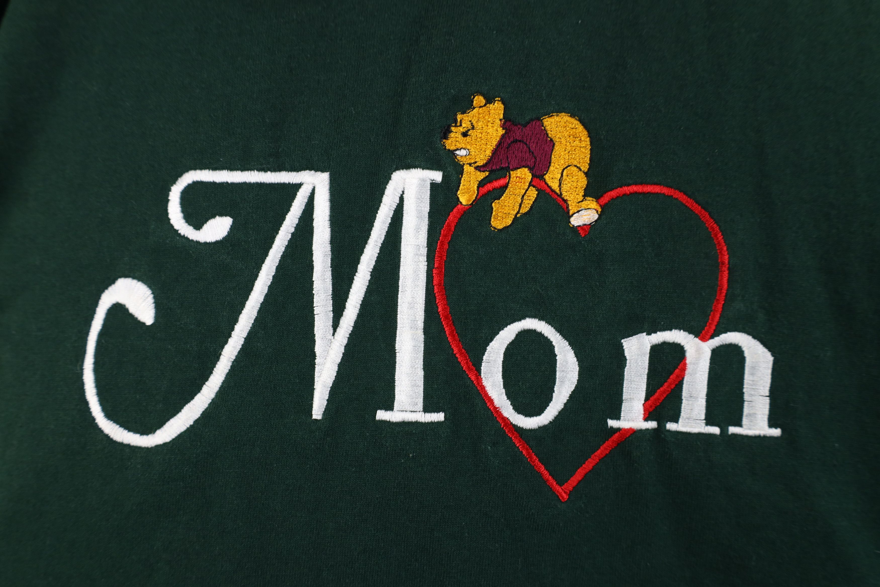 Vintage Vintage 90s Disney Winnie the Pooh Mom Heart T-Shirt Green Size L / US 10 / IT 46 - 4 Thumbnail