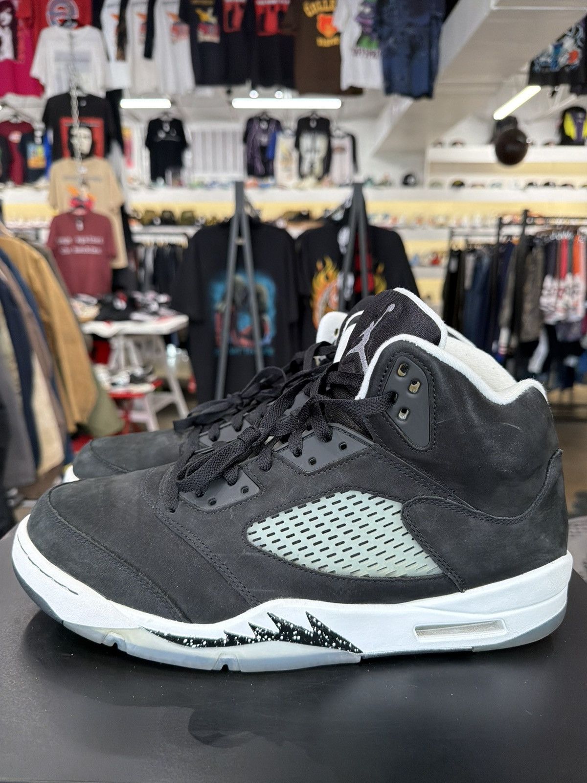 Jordan Brand Air Jordan 5 Moonlight Size 13 (2021) Size US 13 / EU 46 - 7 Thumbnail