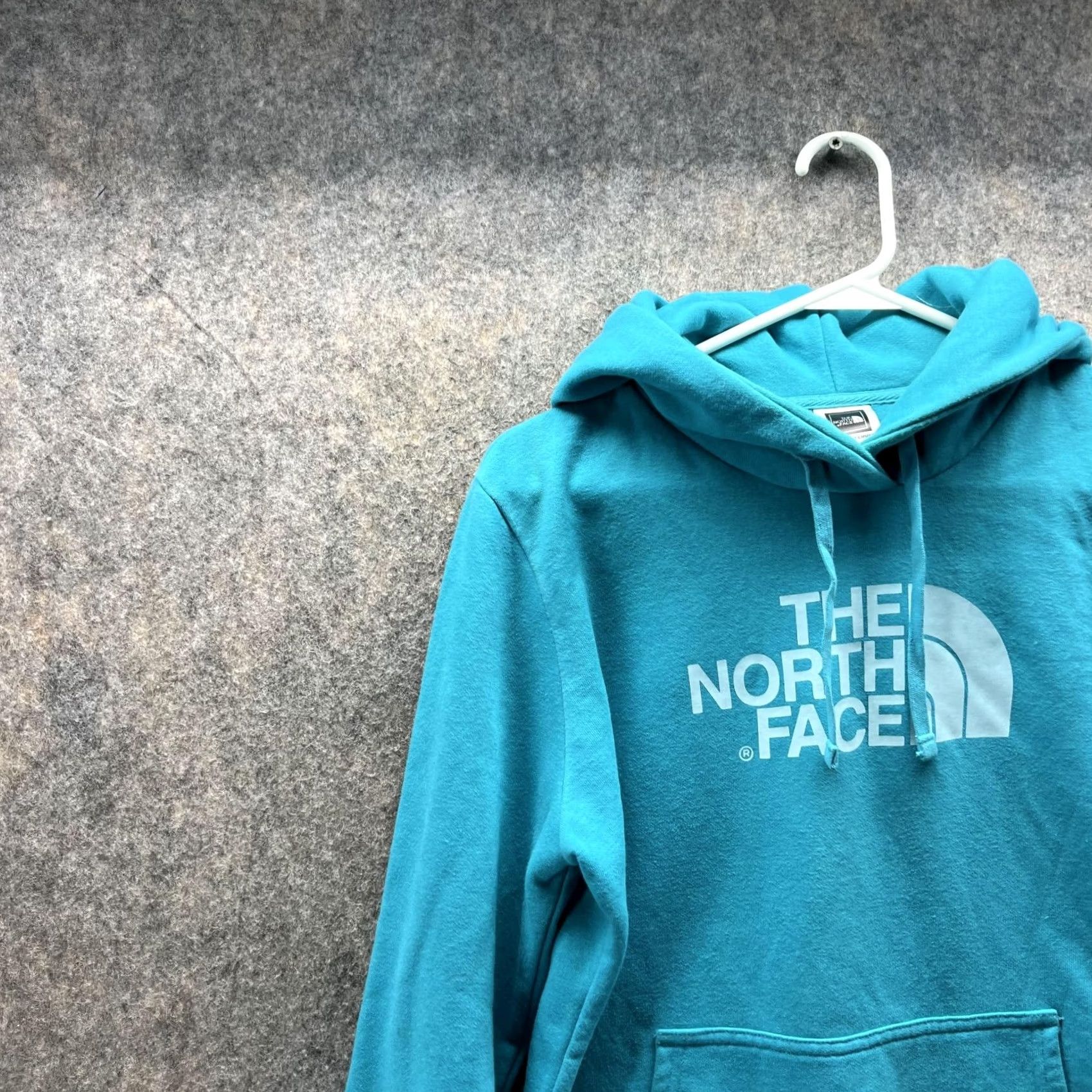 The North Face VINTAGE The North Face Sweater Women M Teal Blue Hoodie Pullover Jacket VTG Size M / US 6-8 / IT 42-44 - 3 Thumbnail