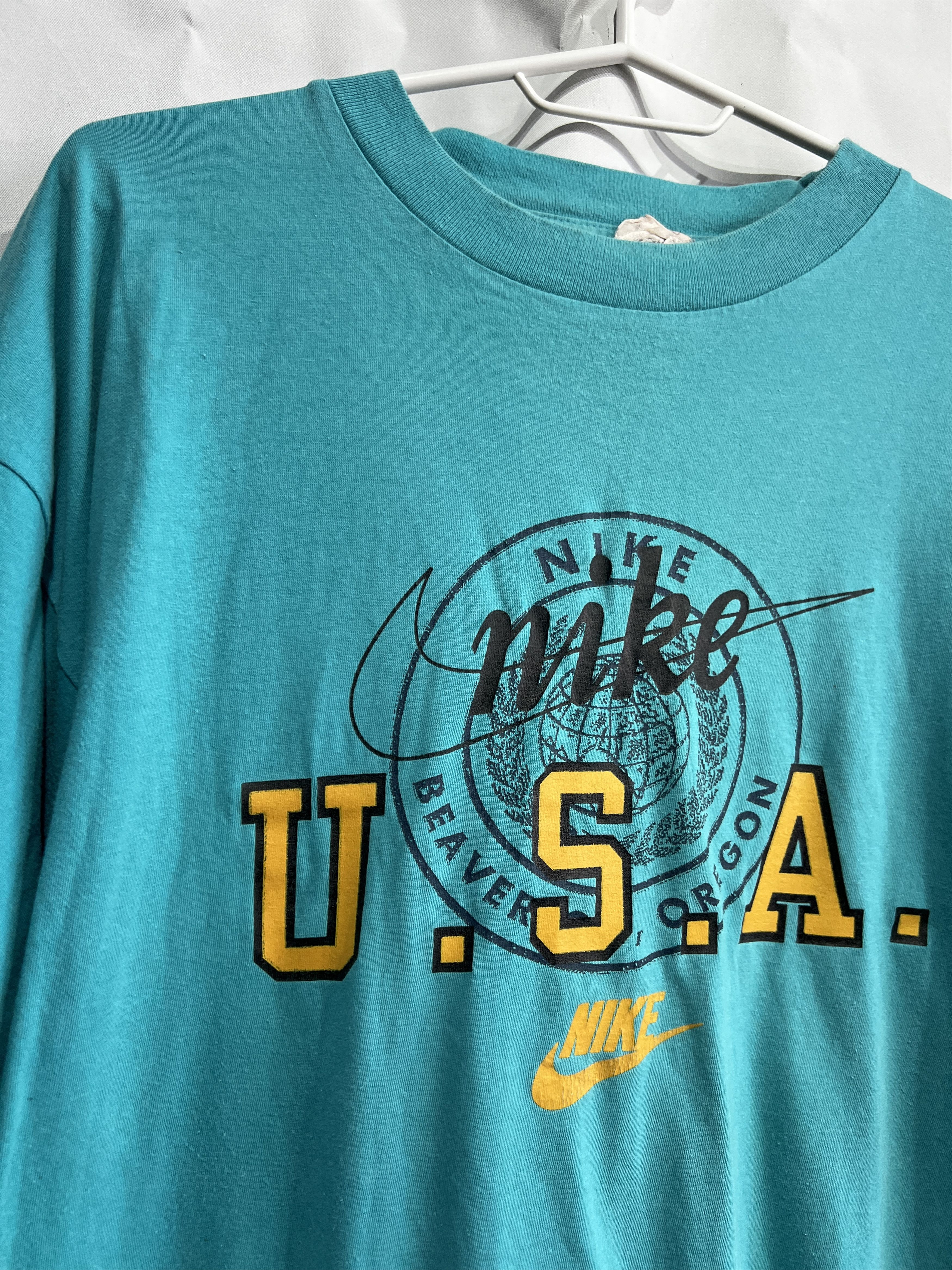 Nike × Vintage Vintage 90s Nike big logo t shirt tee 90s Size US L / EU 52-54 / 3 - 4 Thumbnail