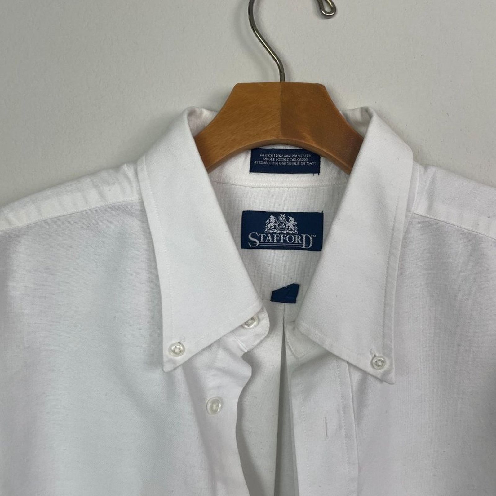 Stafford Stafford Men's Button Down, Size 18/35 Size US L / EU 52-54 / 3 - 2 Thumbnail