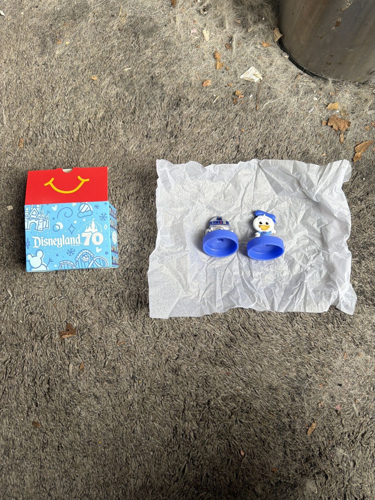 Disney 2025 McDonald’s Disneyland Resort Figures Size ONE SIZE - 1 Thumbnail