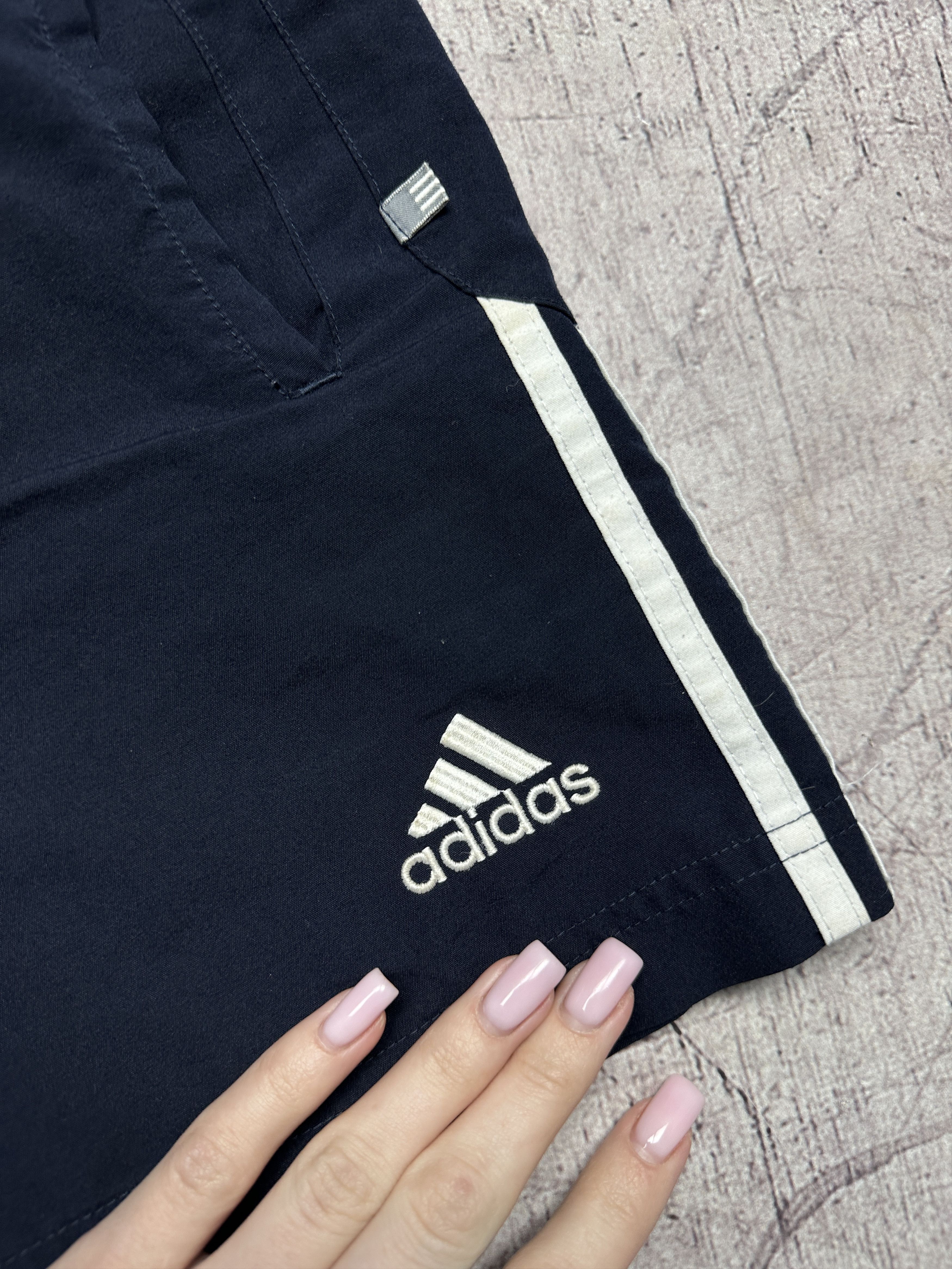 Adidas Adidas Vintage Mens Nylon Shorts Size US 30 / EU 46 - 3 Thumbnail