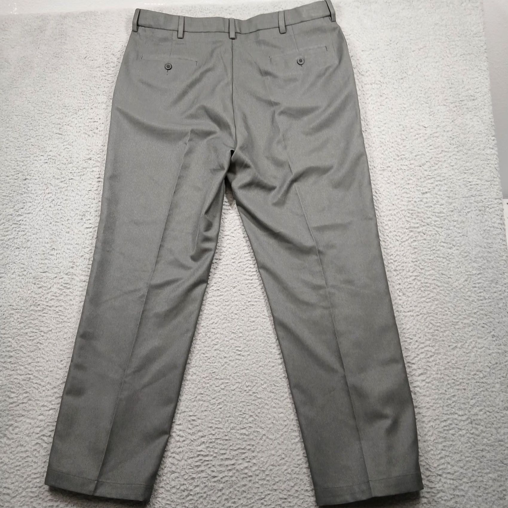 Haggar Haggar Cool 18 Classic Fit Dress Pants Men 38x31 Gray Polyester Dress Pants Wrinkle Resistant Flat Front Button Zip Workwear Formal 38 Mens Size US 38 / EU 54 - 3 Thumbnail