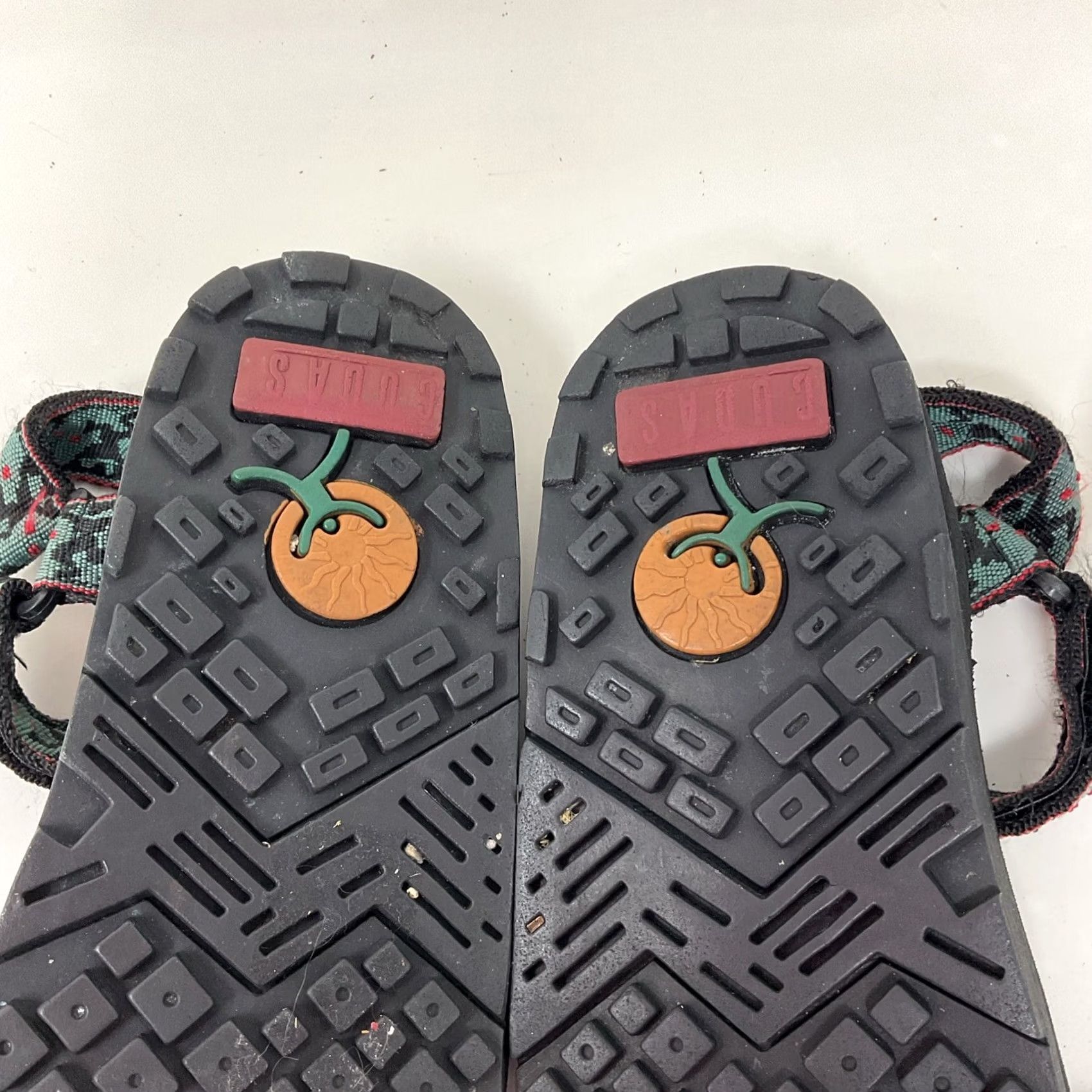Teva VINTAGE CUDA Black Tribal Teva 9 Minimalist Hiking Running Sandals Men Adult 9 Black 90s Sneaker Hiking 90s Mens Size US 9 / EU 42 - 5 Thumbnail