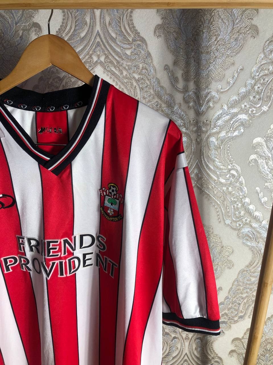 Vintage VERY RARE FC SOUTHAMPTON ENGLAND SOCCER SOCCER RETRO Y2K 90s Size US XL / EU 56 / 4 - 2 Thumbnail