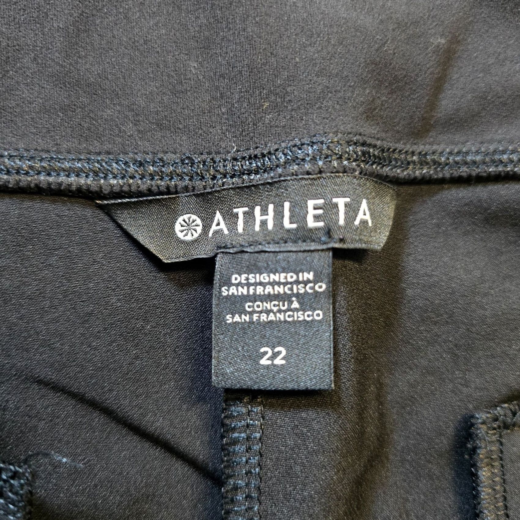 Athleta Athleta Pants Womens 22 Black Skinny Taper Pockets Lightweight Performance Casual Size 40" / US 18 - 4 Thumbnail