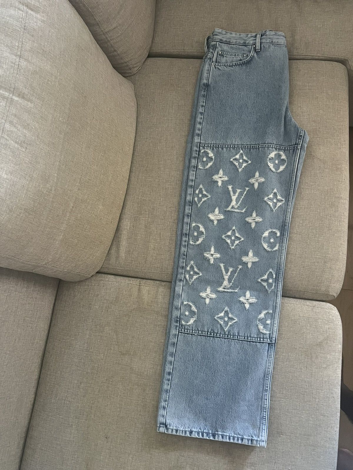 Louis Vuitton Louis Vuitton Denim Skate Jeans Indigo Size US 29 - 1 Thumbnail