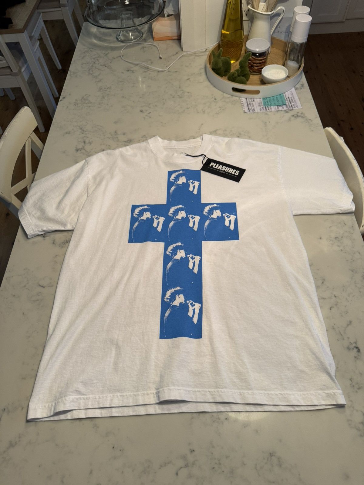Pleasures Pleasures tee Size US XL / EU 56 / 4 - 1 Thumbnail