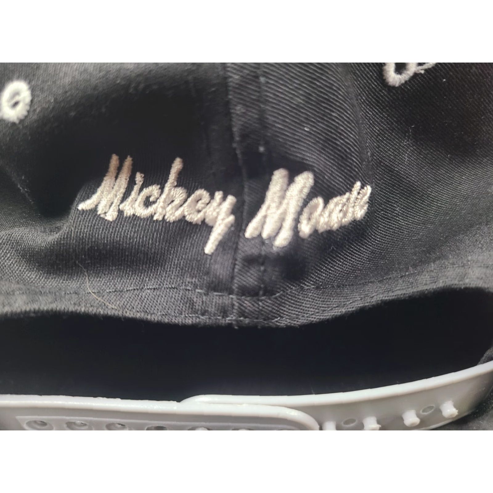 Disney Disney Mickey Mouse Snapback Cap Hat Vintage UnLimited - Black Cotton Knit, Solid, 90s Cartoon Mens Hat Size ONE SIZE - 7 Thumbnail