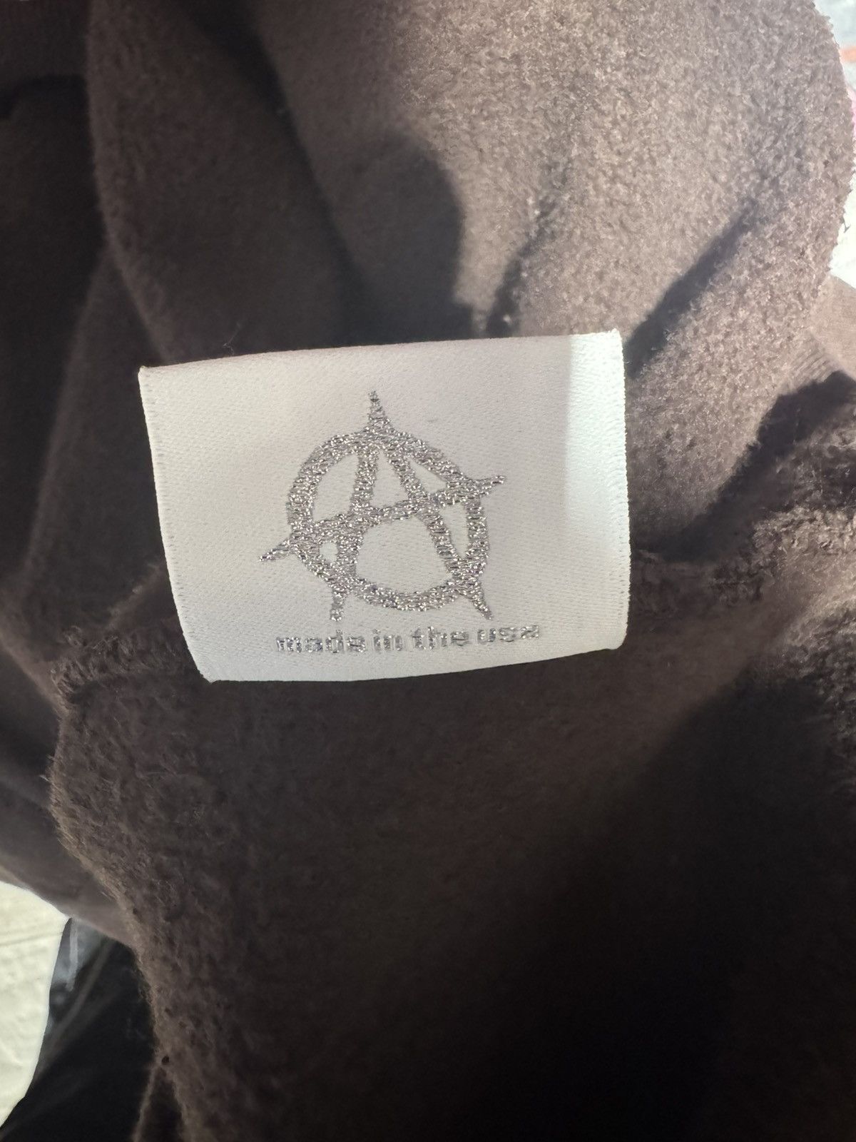 Revenge REVENGE GRAFFITI DOVE HOODIE CHOCOLATE BROWN Size US XL / EU 56 / 4 - 6 Thumbnail