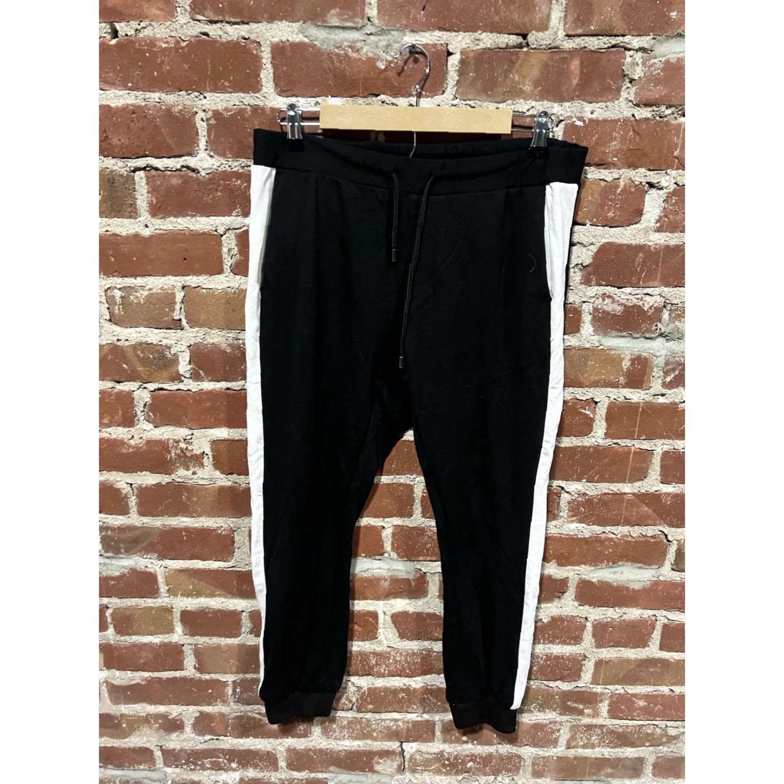 Zara Zara Men Black Sweatpants Jogger Drawstring Large Pants Activewear Size US 33 - 2 Thumbnail