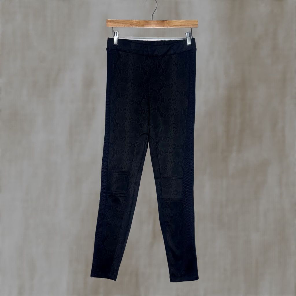 Zara ZARA W&B Collection Black Snake Print Leggings Womens M Pants Leggings Casual Activewear Gym & Training Yoga Mens Women Girls Boys Size 32" / US 10 / IT 46 - 1 Thumbnail