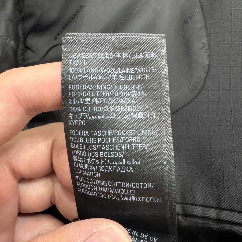 Balenciaga Balenciaga checkered wool suit jacket Size US S / EU 44-46 / 1 - 3 Thumbnail