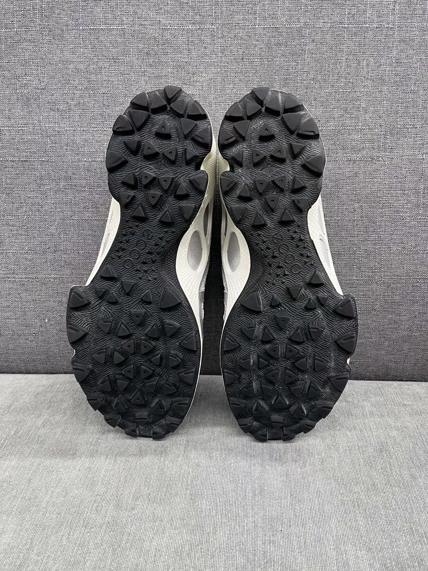 Ecco ECCO Biom C Trail Women's White/Grey 38 Sneaker 99 New Size US 7.5 / IT 37.5 - 6 Thumbnail