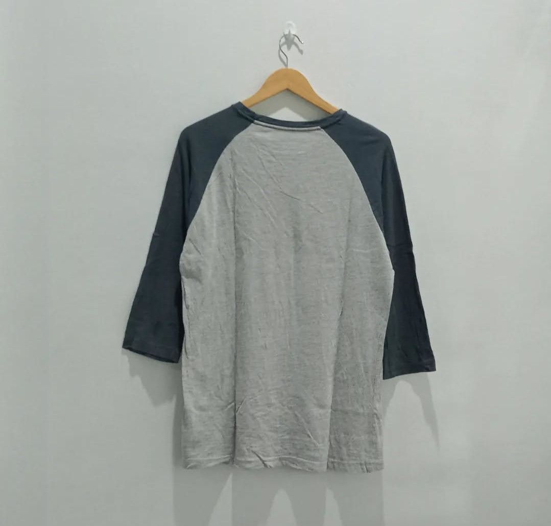 RVCA TSHIRT : RVCA - 3Q Size US M / EU 48-50 / 2 - 2 Thumbnail