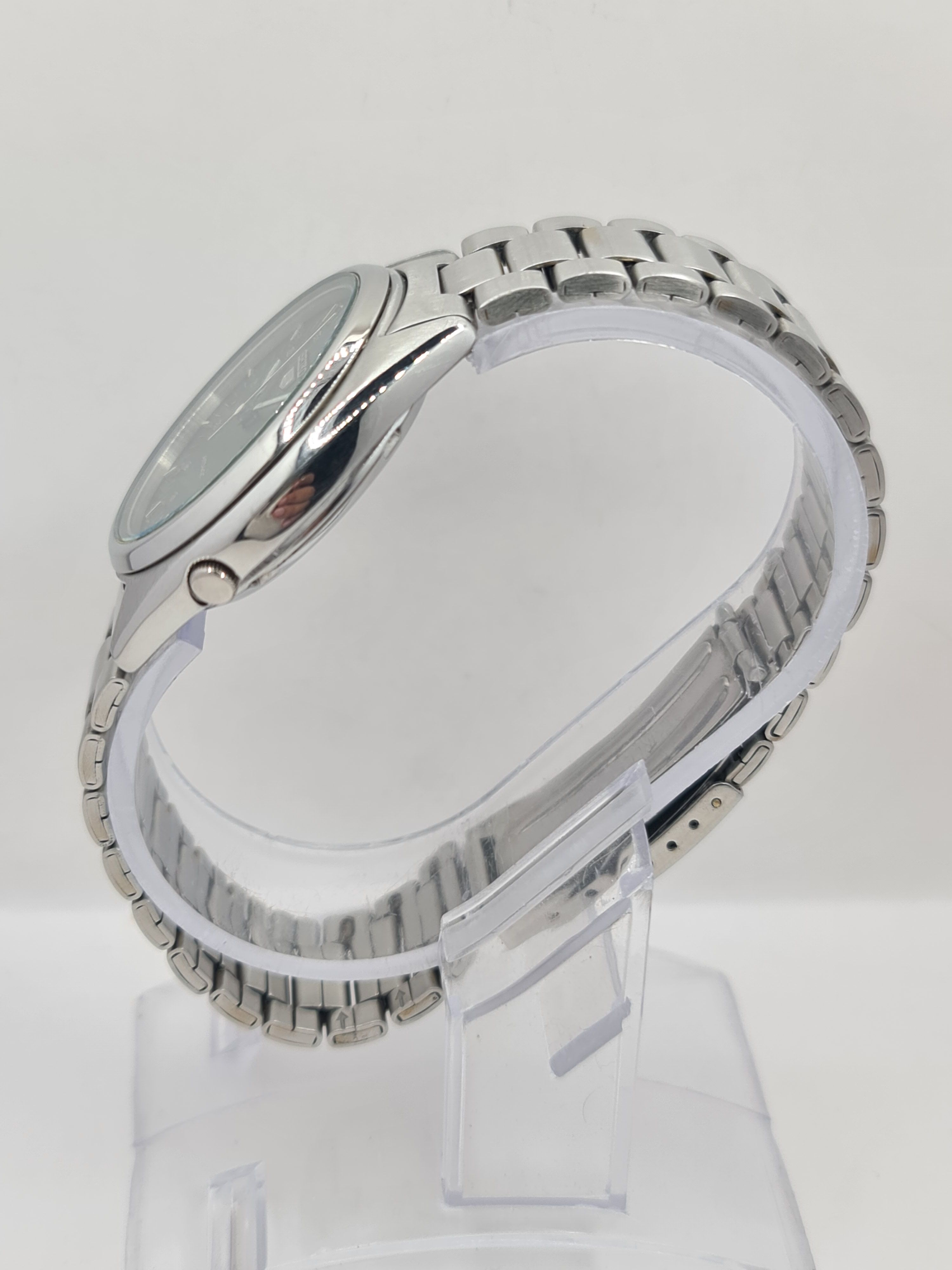 Seiko vintage Seiko 5 Automatic Wrist Watch Day/Date Japan Size 36 - 4 Thumbnail