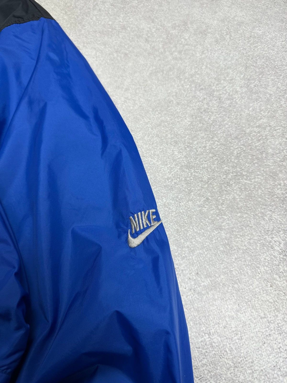 Nike Vintage Nike Nylon Quarter Zip Jacket L Mens Size US L / EU 52-54 / 3 - 8 Thumbnail