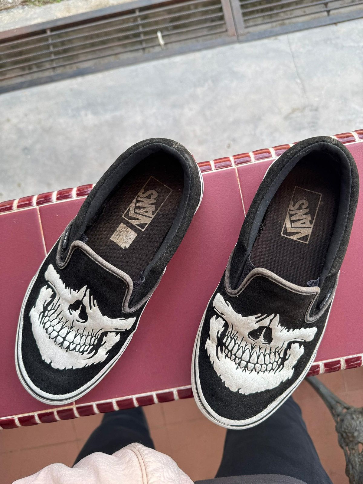 Vans Vans Slip Ons Jaw Bones Shoes Size US 8 / IT 38 - 2 Thumbnail