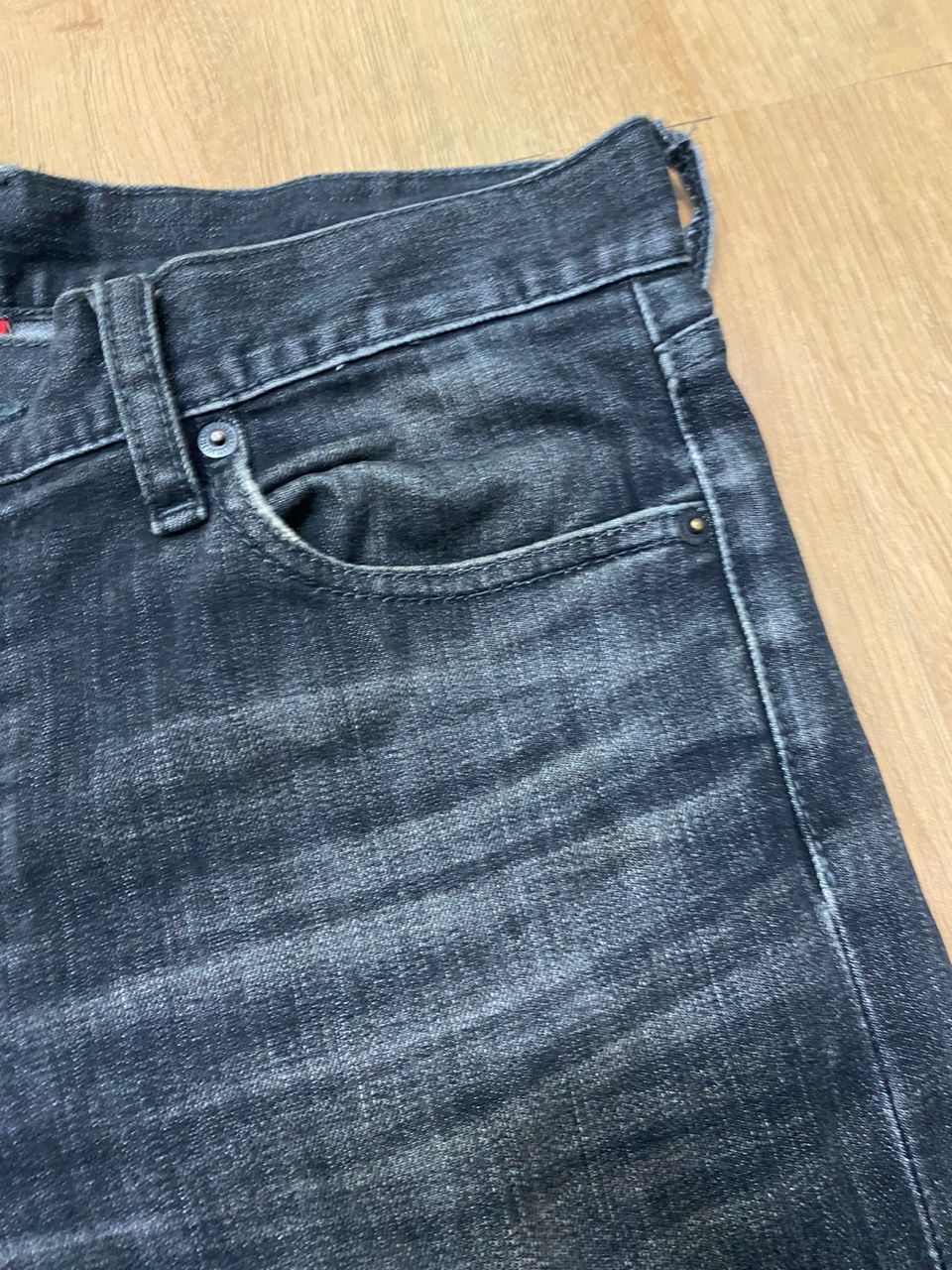 Uniqlo W33 Uniqlo Jeans Slim Fit Rapper Distressed Denim Jeans Size US 33 - 13 Thumbnail