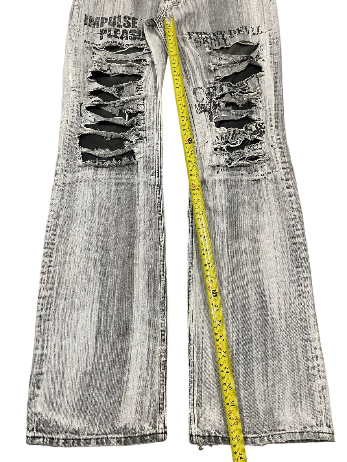 If Six Was Nine Vintage Japanese Skull Punk Distressed Bondage Flare Jeans Size US 33 - 13 Thumbnail