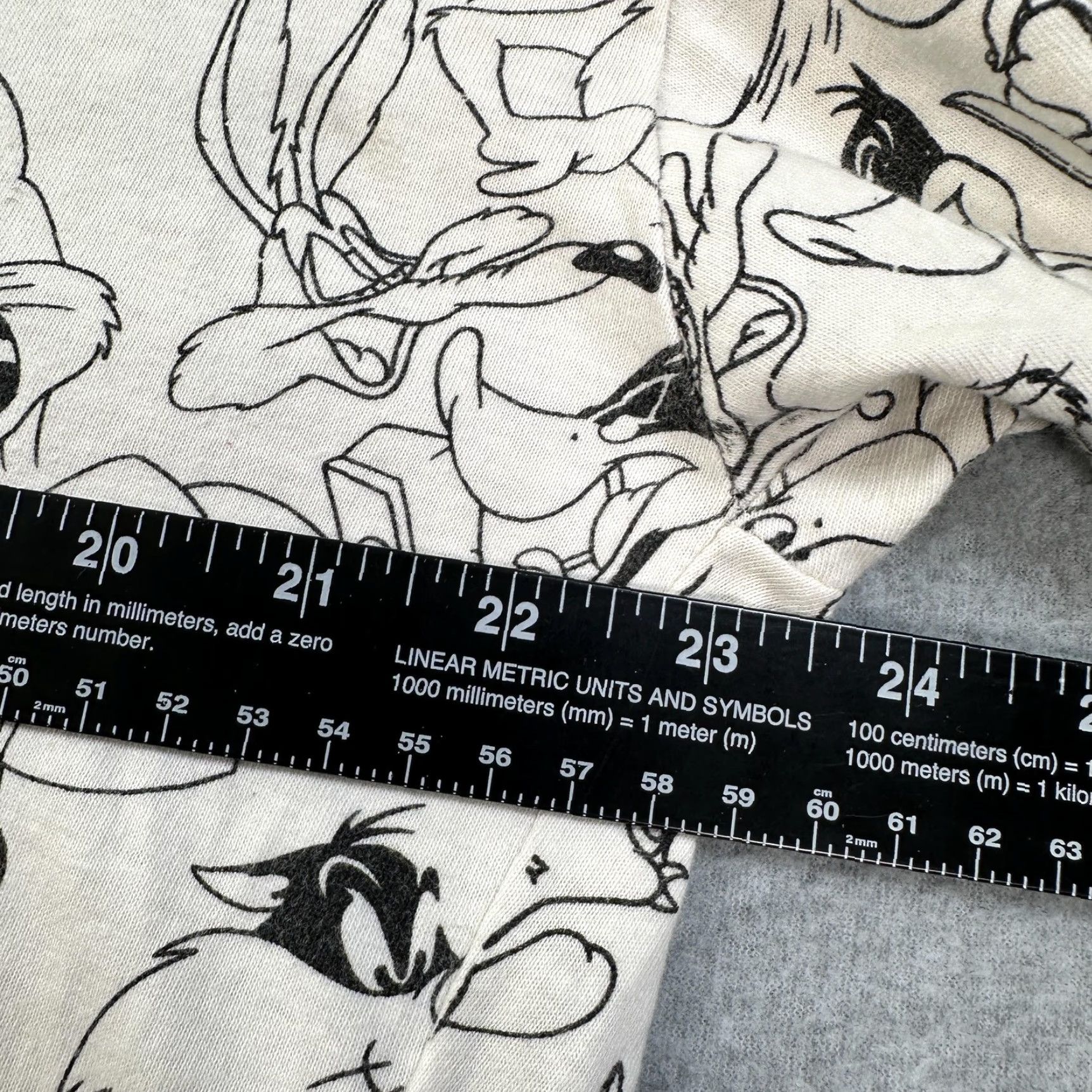 Vintage Looney Tunes All Over Print Shirt Mens XL White Character Graphic Tee Cartoon Size US XL / EU 56 / 4 - 7 Thumbnail