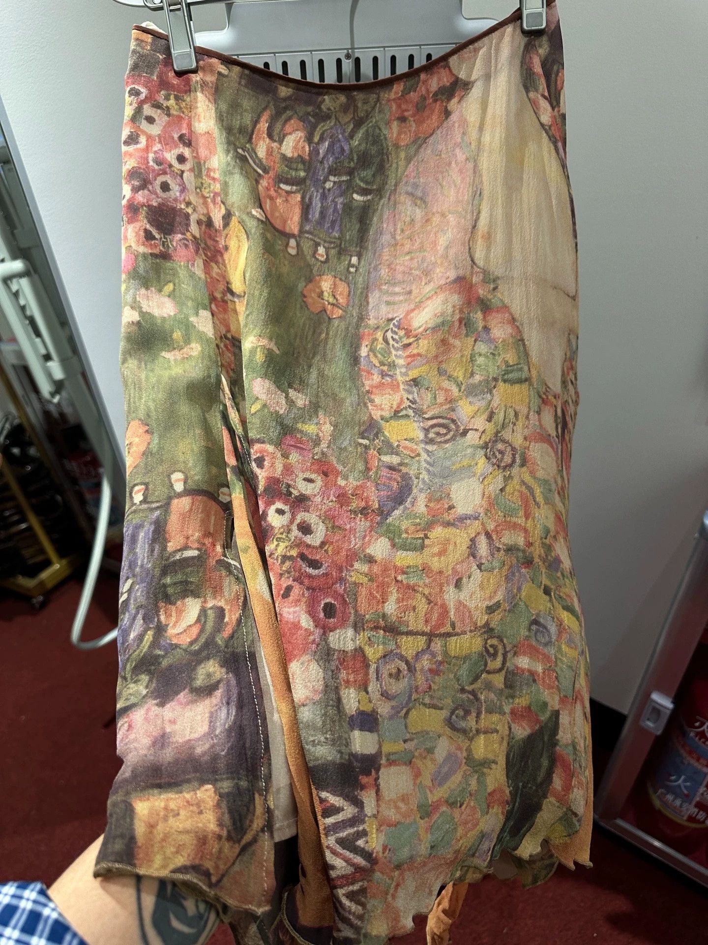Share Spirit Homme Share Spirit Silk Floral Asymmetric Midi Skirt Size 25" / US 0 / IT 36 - 6 Thumbnail