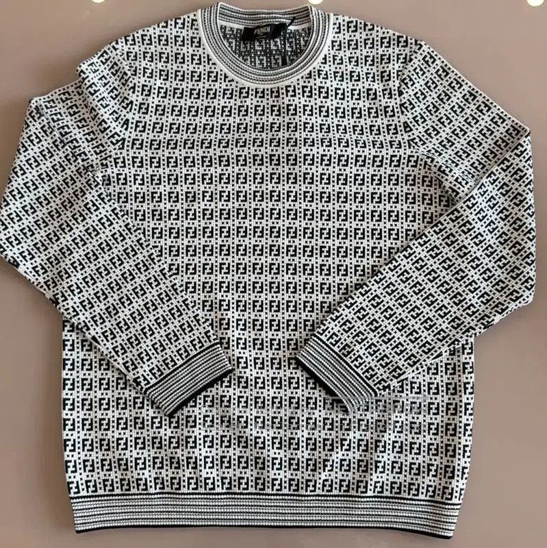 Fendi Fendi Grey Knit Sweater for Men . Size US L / EU 52-54 / 3 - 1 Thumbnail
