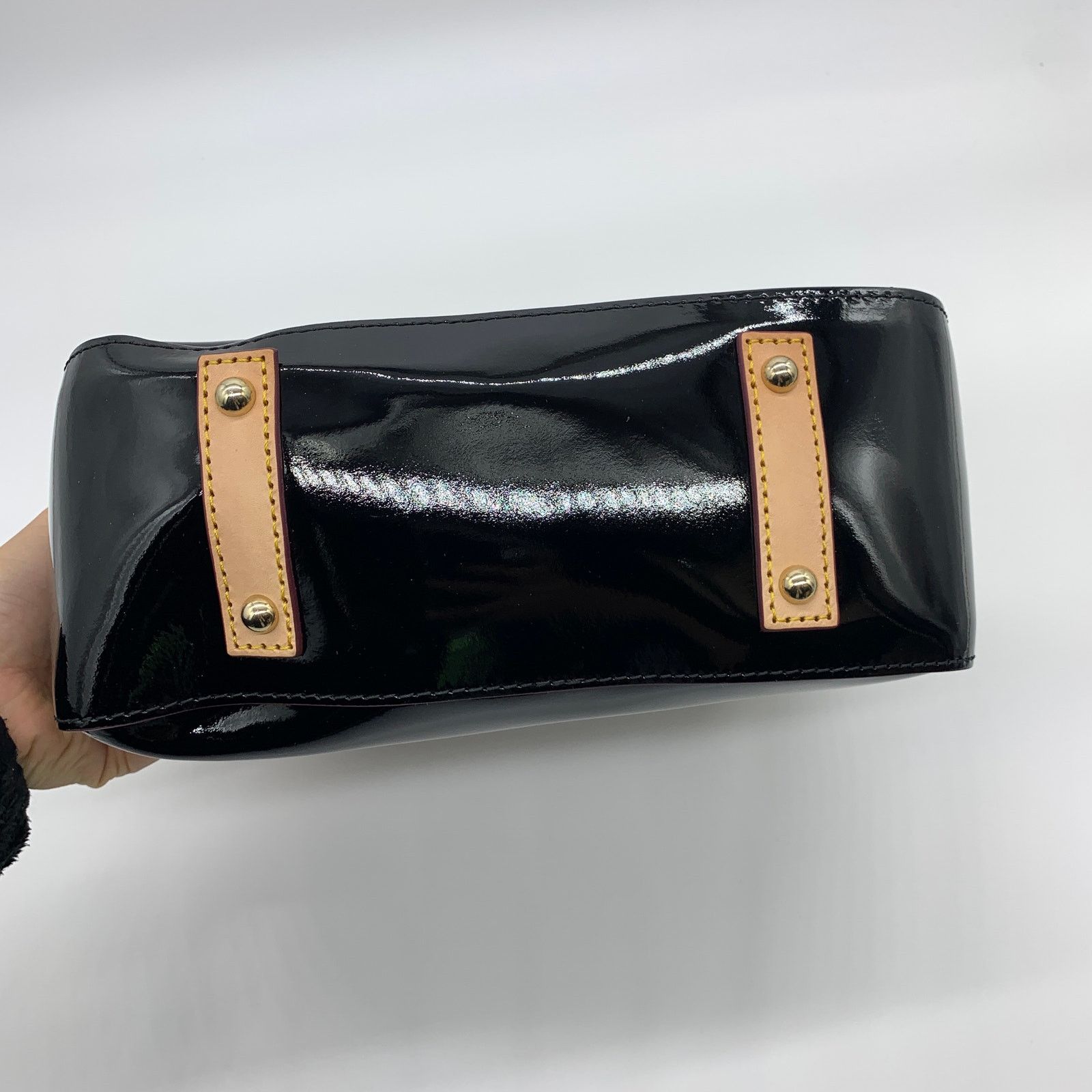 Dooney & Bourke Dooney & Bourke Black Patent Leather Small Hobo Purse Size ONE SIZE - 9 Thumbnail
