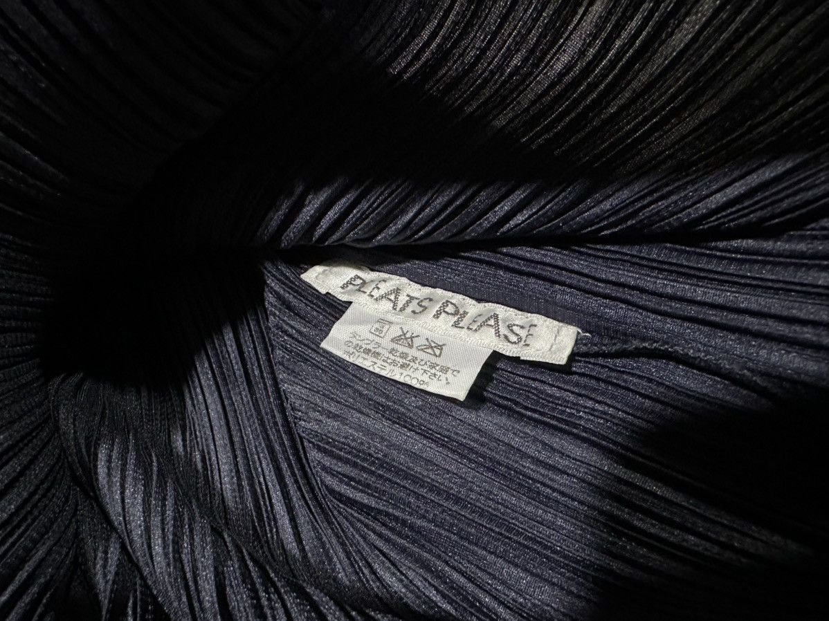 Pleats Please Issey Miyake 🔥Pleats Please Issey Miyake High Neck Top Navy Size US M / EU 48-50 / 2 - 7 Thumbnail