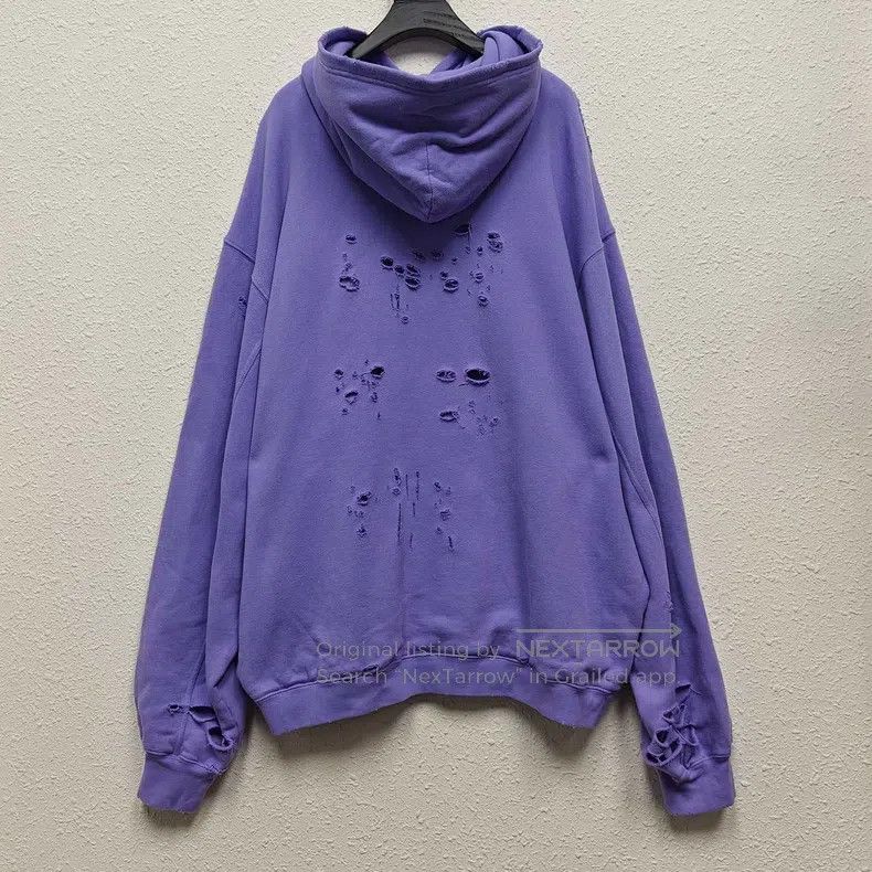 Balenciaga Balenciaga Large Hole Purple Letter Logo Hoodie Size US L / EU 52-54 / 3 - 2 Thumbnail