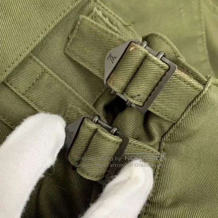 Louis Vuitton Louis Vuitton Green Cargo Mini Skirt. Size 28" / US 6 / IT 42 - 7 Thumbnail