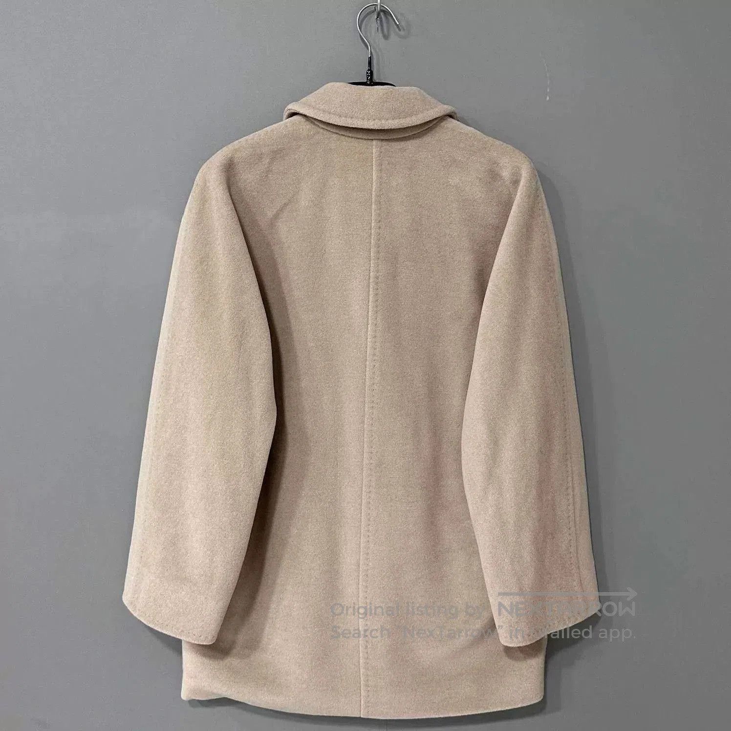Other beige short coat 101801 by MaxMara. Size US S / EU 44-46 / 1 - 3 Thumbnail