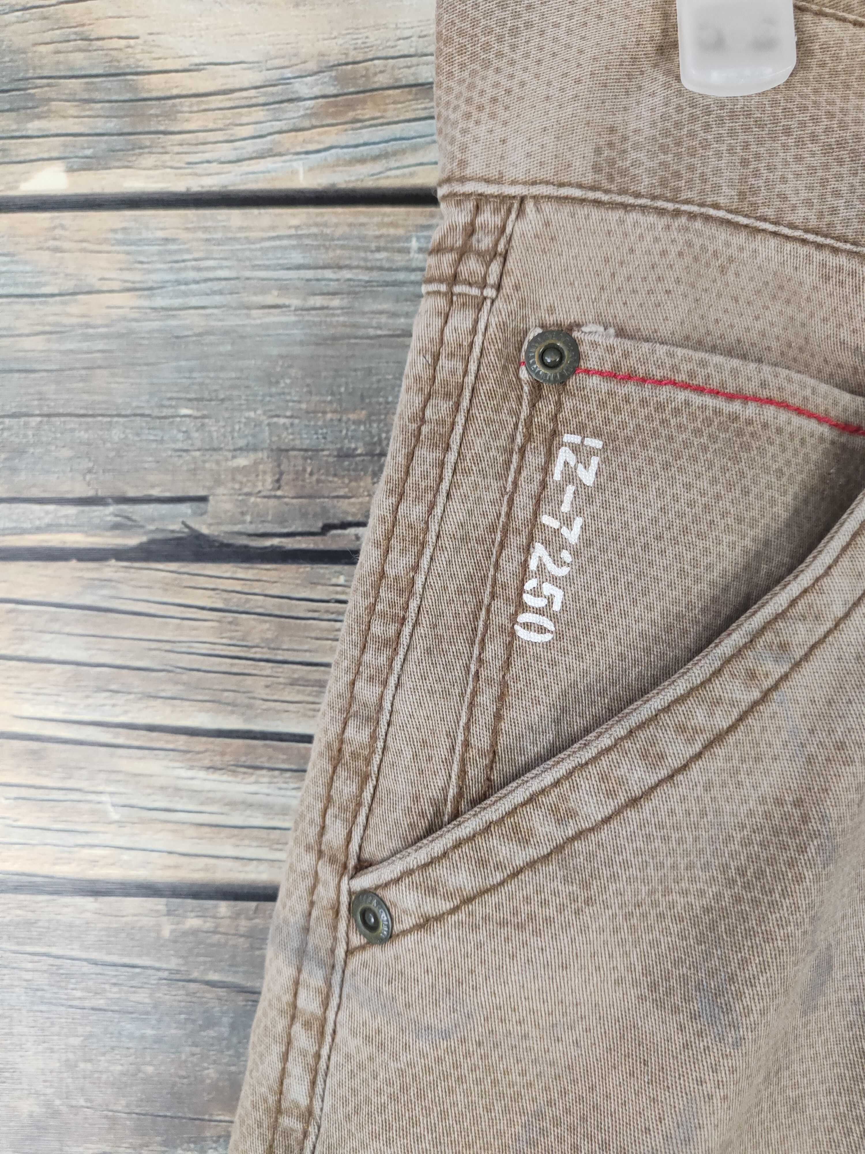 Japanese Brand DL Japanese Brand Beige Multipocket Cargo Pants #46-276T Size US 31 - 3 Thumbnail