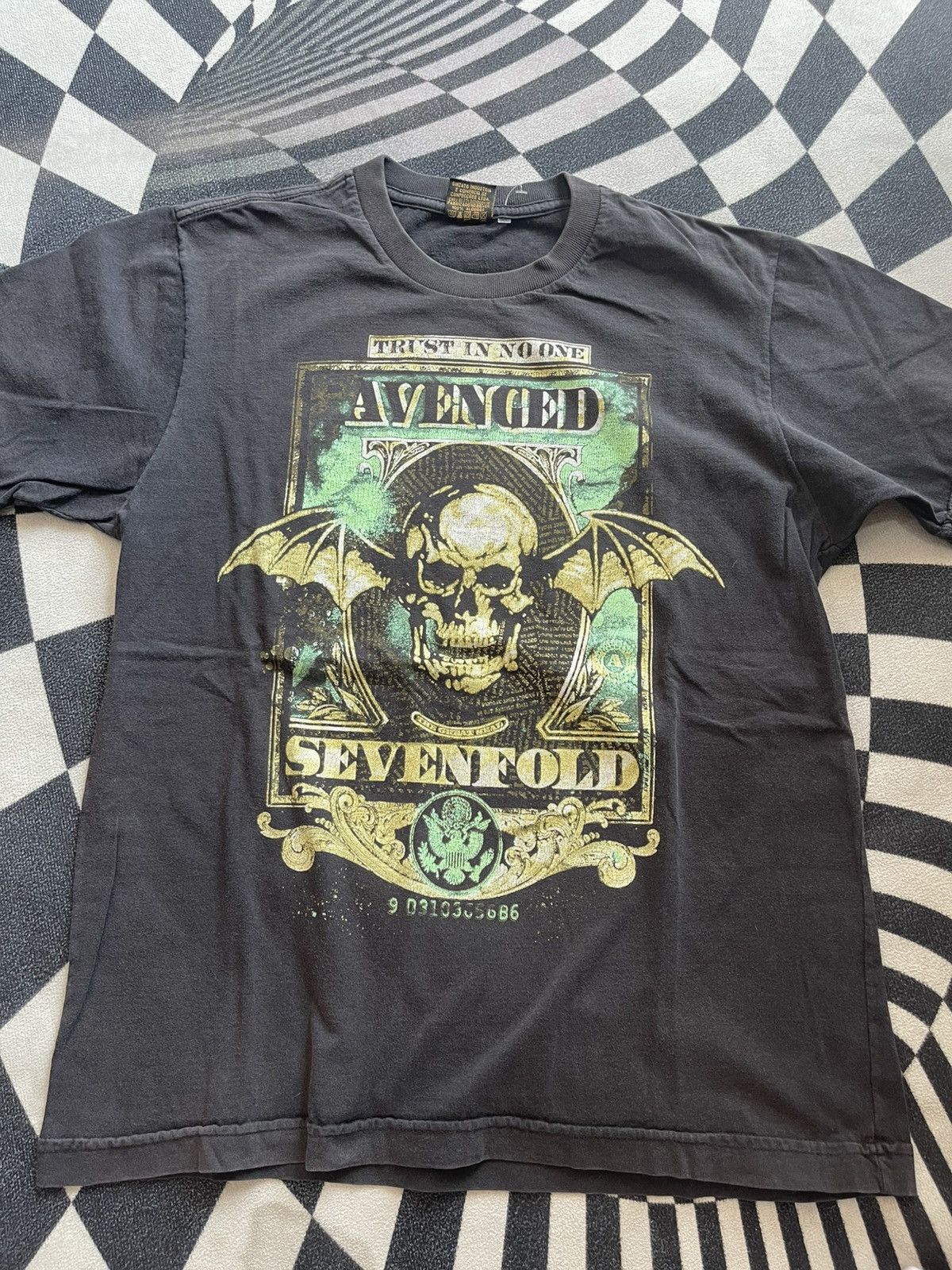 Band Tees Avenged Sevenfold "Trust In No One" Deathbat T-Shirt Size US M / EU 48-50 / 2 - 2 Thumbnail