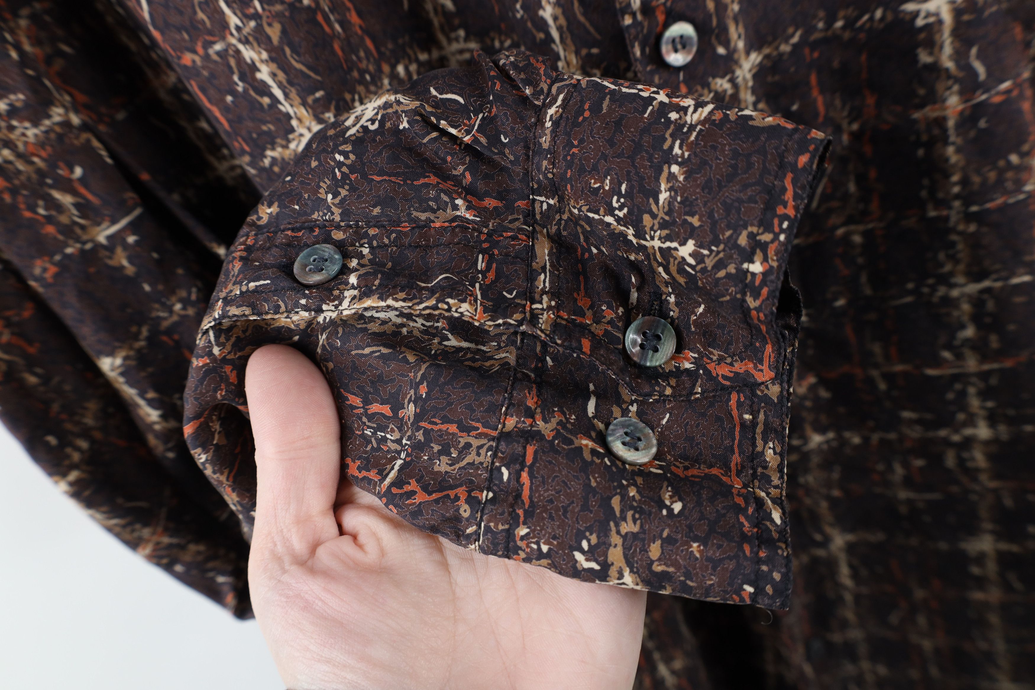 Vintage Vintage 90s Streetwear Abstract Band Collar Button Shirt Size US L / EU 52-54 / 3 - 5 Thumbnail