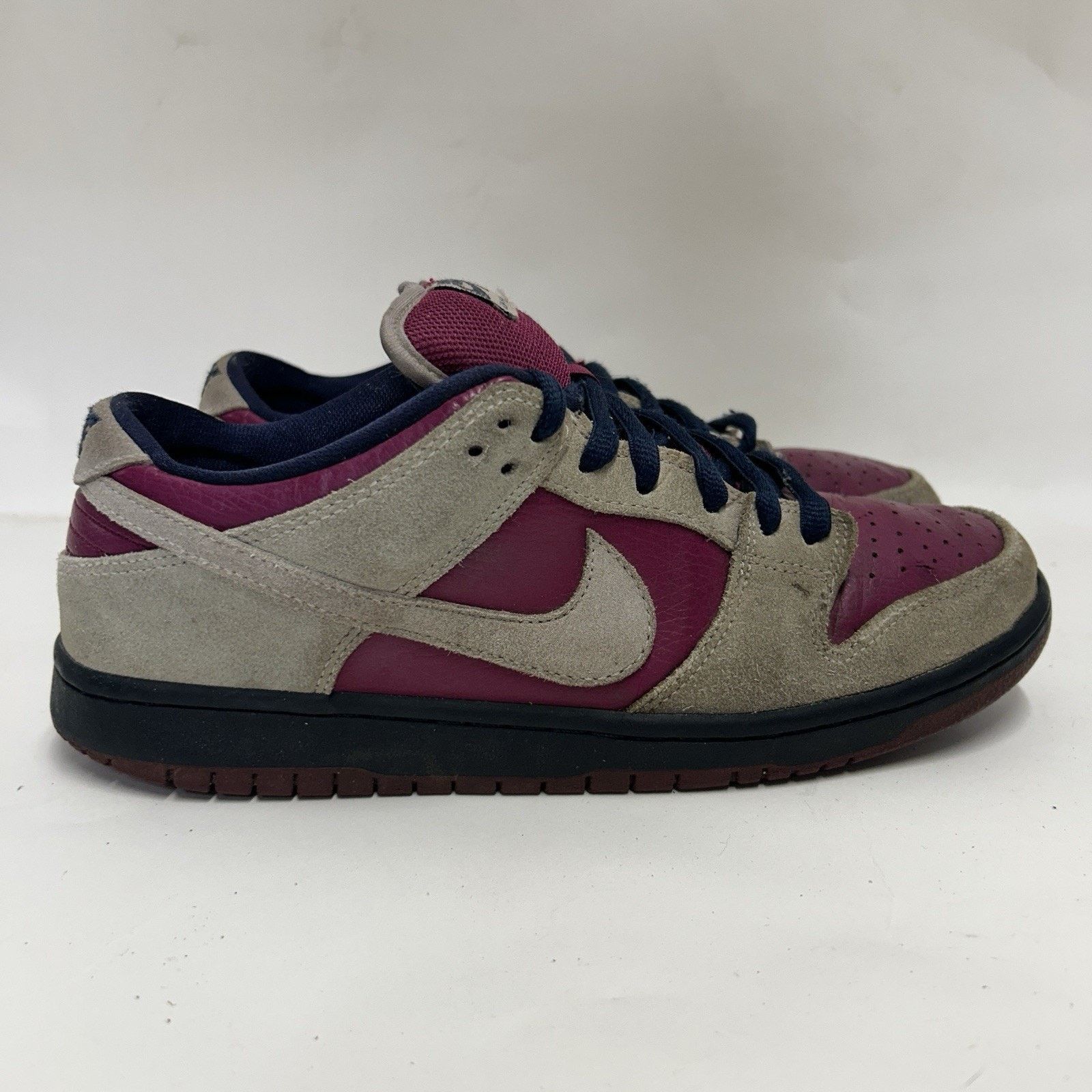Nike Nike SB Dunk Low “True Berry Atmosphere Grey” BQ6817-001 Size US 10 / EU 43 - 4 Thumbnail