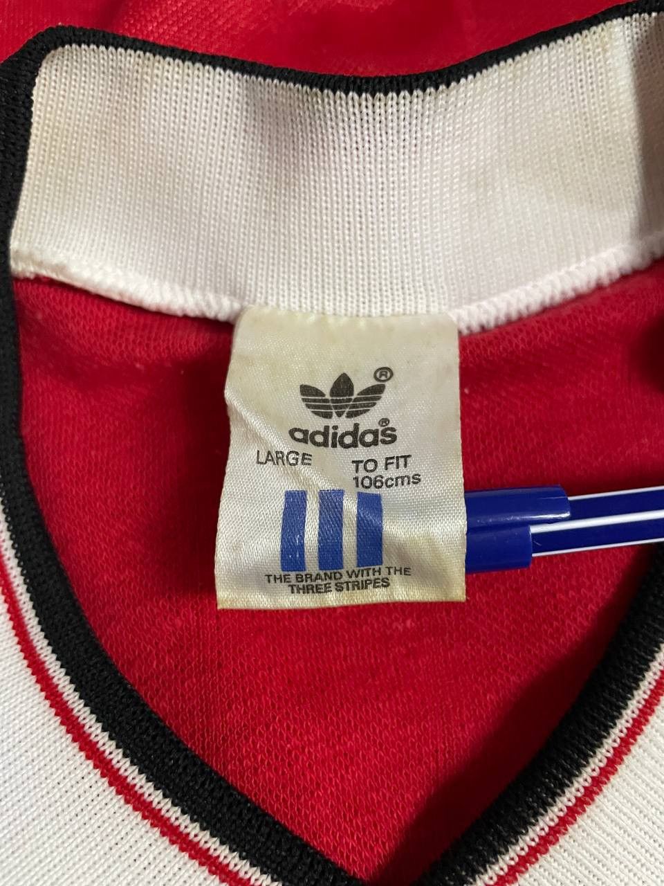 Adidas Adidas Manchester United Home Shirt 1982 Vintage Rare Size US L / EU 52-54 / 3 - 13 Thumbnail