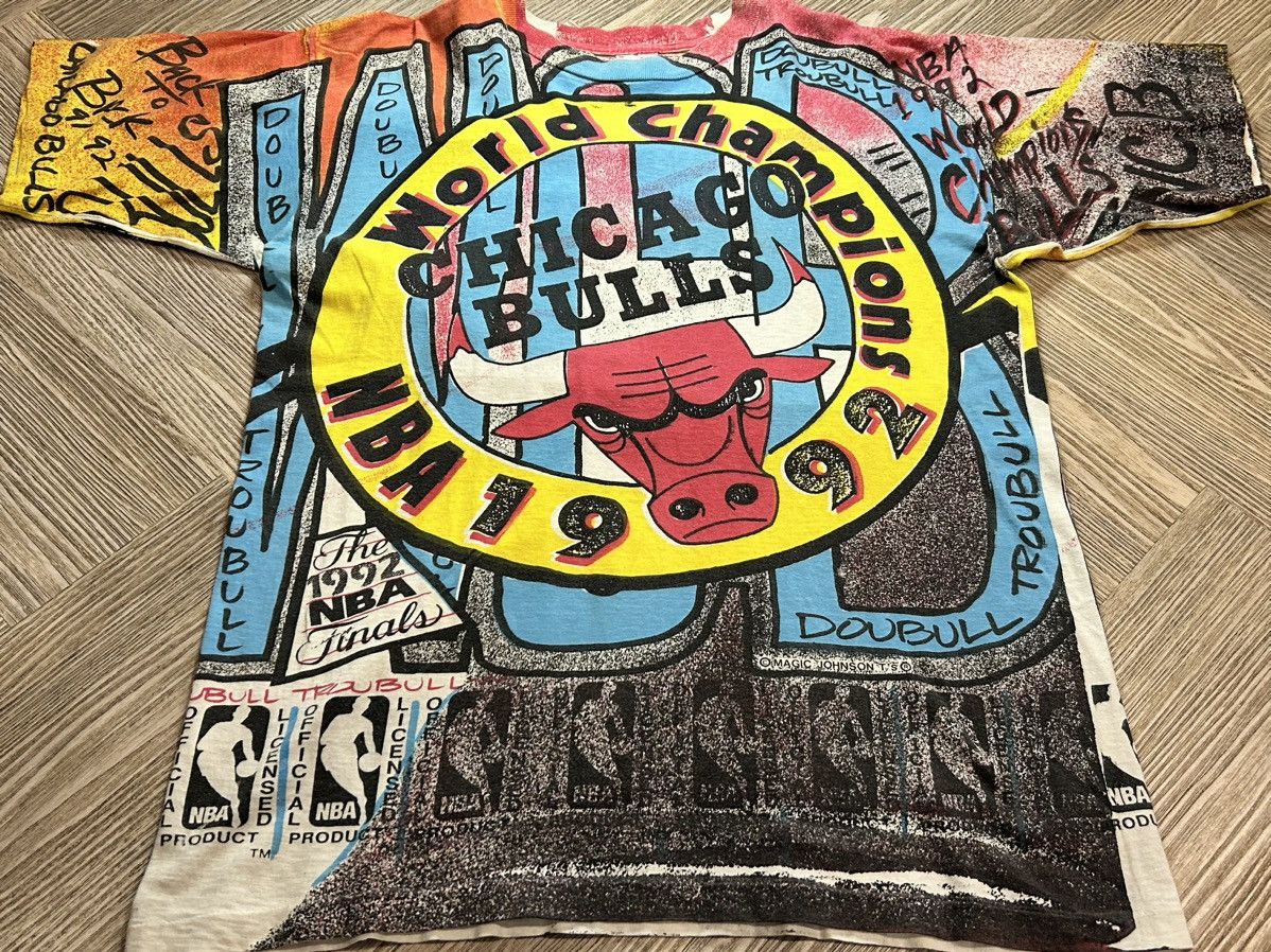 NBA × Vintage *RARE* Vintage 1992 Bulls Championship AOP (Single Stitch) Size US L / EU 52-54 / 3 - 1 Thumbnail