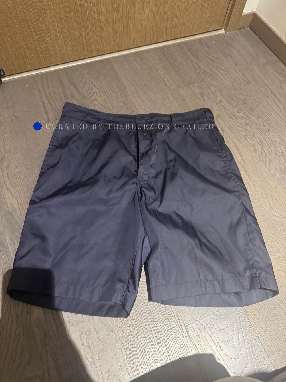 Prada Stylish Logo Patch Blue Shorts Size 32 Size US 32 / EU 48 - 1 Thumbnail