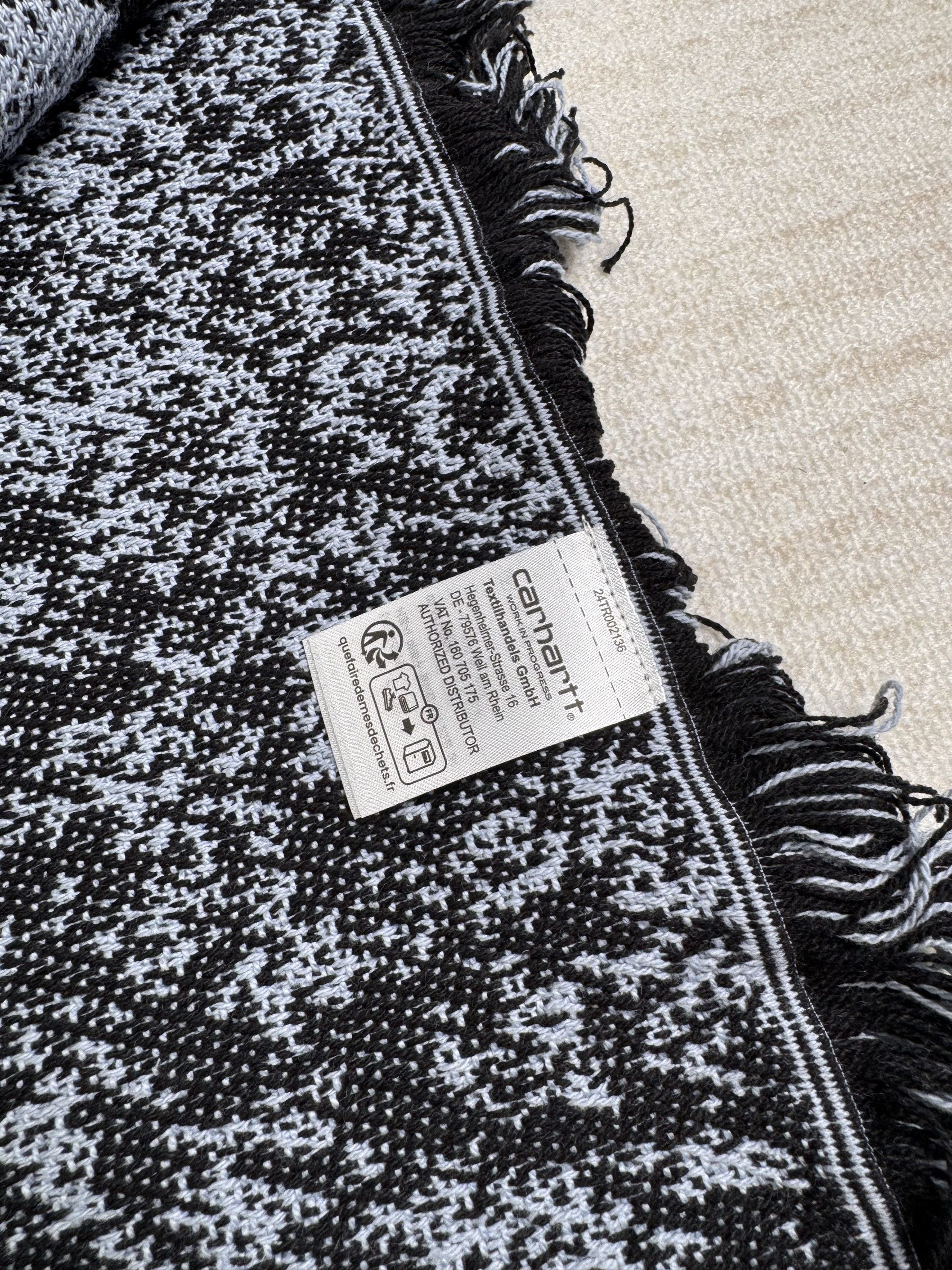 Carhartt BRAND NEW* CARHARTT Chrysanthemum Woven Blanket Size ONE SIZE - 6 Thumbnail