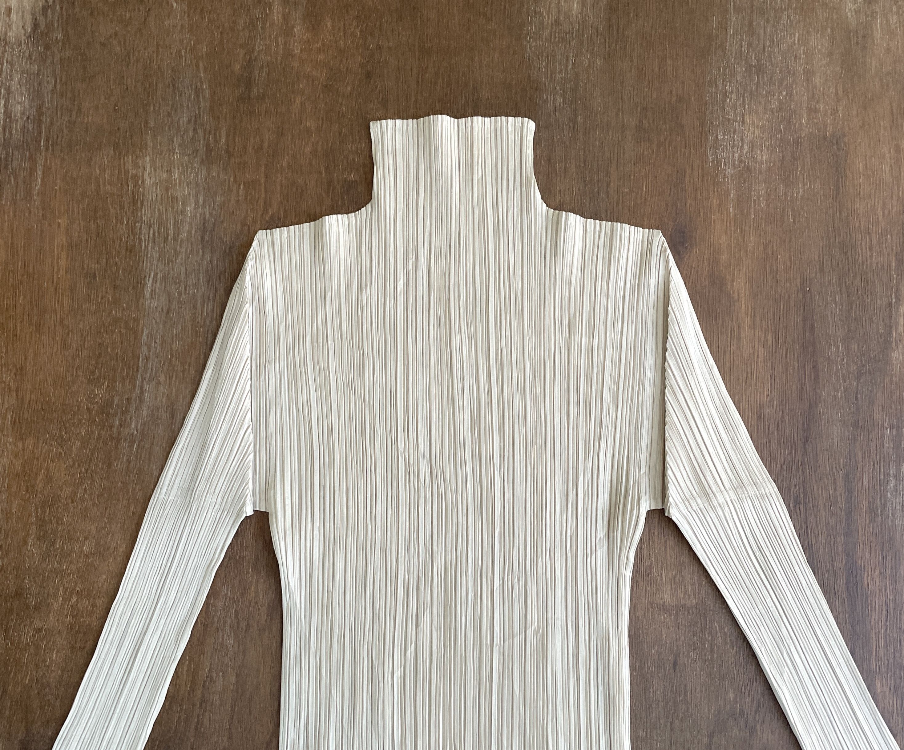 Pleats Please Issey Miyake PLEATS PLEASE ISSEY MIYAKE Vintage tag Turtleneck Top Size S / US 4 / IT 40 - 8 Thumbnail