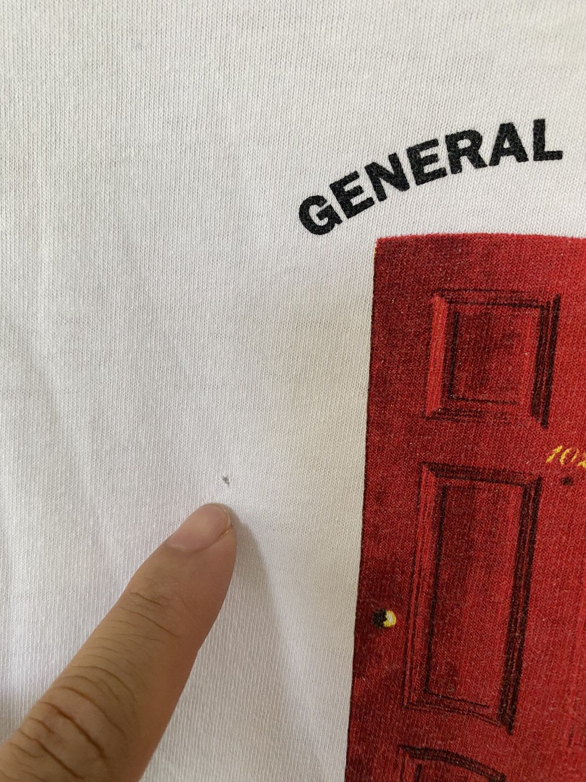 General Research 1999 iconic Red door General research store Size US M / EU 48-50 / 2 - 9 Thumbnail