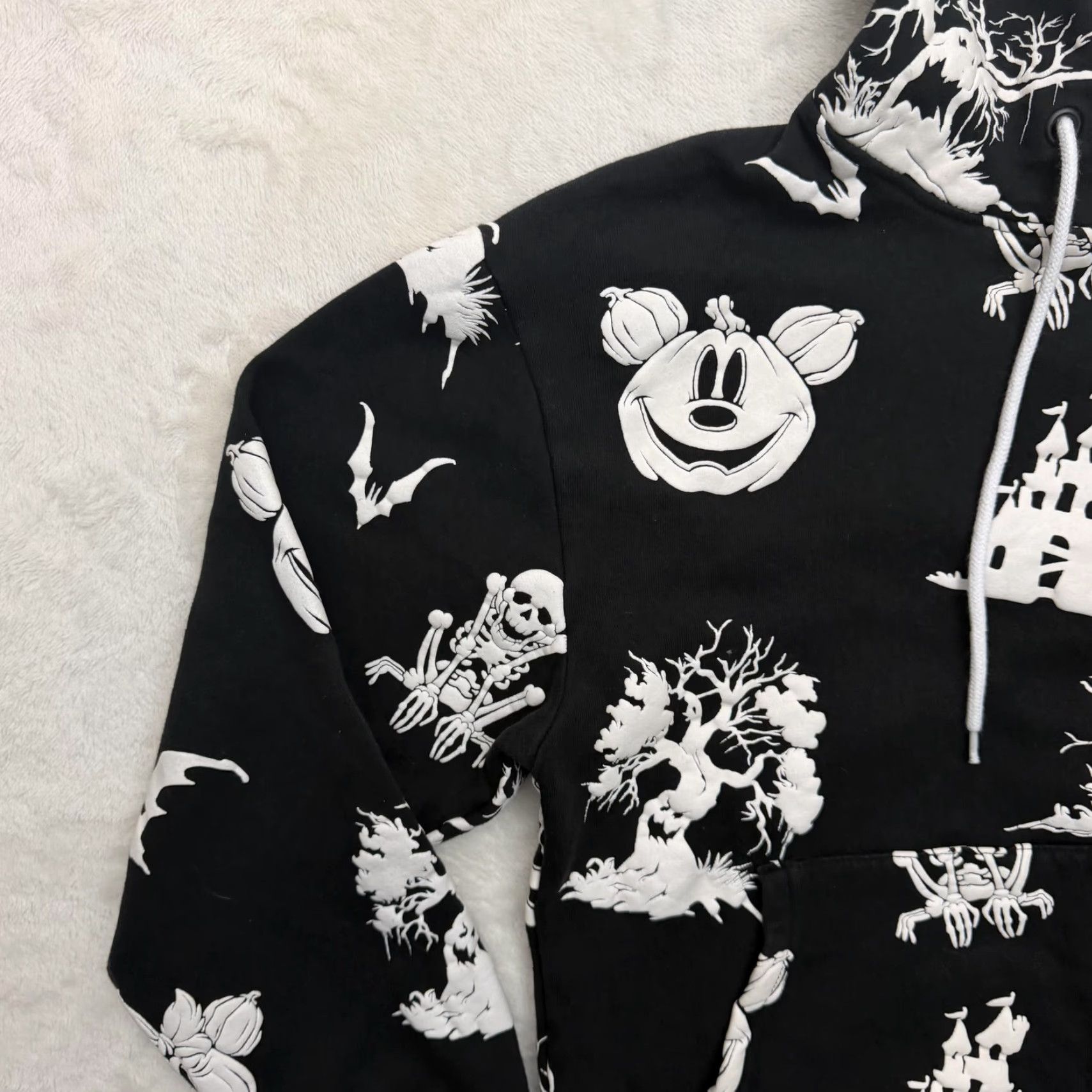 Disney Disney Mickey Minnie Hoodie Shirt Mens S Black Halloween Glow In The Dark Size US S / EU 44-46 / 1 - 6 Thumbnail